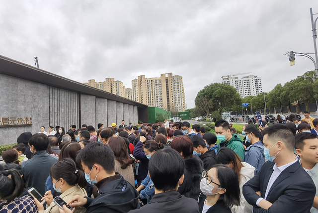 今天，蘇州5家純新盤冒雨公開售樓處